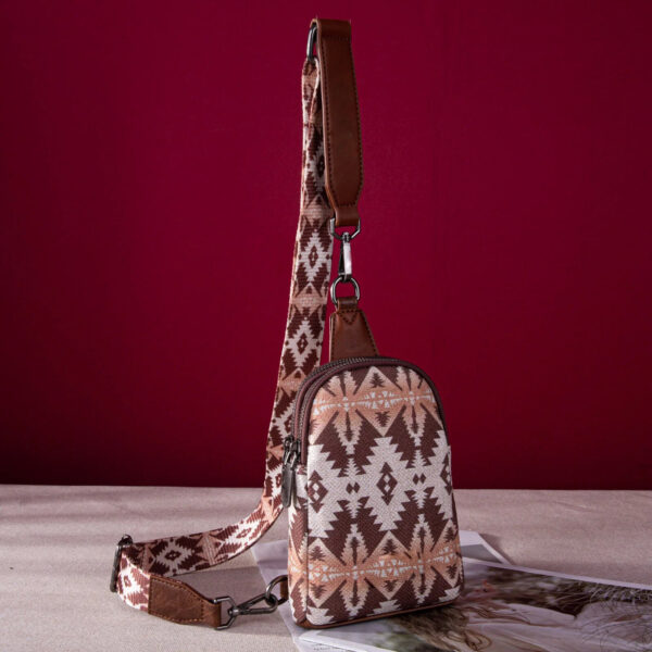 O1CN01ZSzw6x1bYyR1rDpDU_2209154643478-0-cib Wholesale Vintage Aztec Canvas Printed Bohemian Chest Bag Crossbody Bag