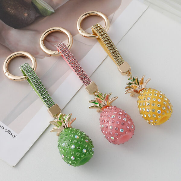 Wholesale Creative Cute Diamond-encrusted Alloy Rhinestone Three-dimensional Pineapple Keychain
