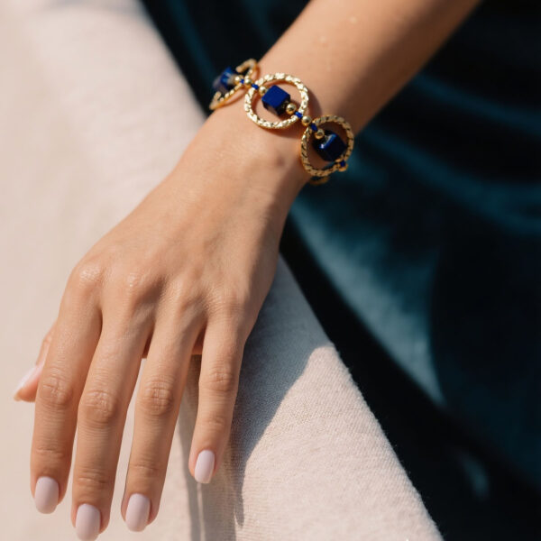 O1CN01aC1dVe29tJ7hwMZKR_2559898125-0-cib Wholesale Fashion Handwoven Red Rope Square Crystal Bracelet