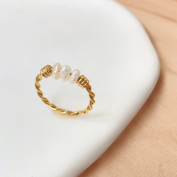 Wholesale Twist Natural Pearl Titanium Steel Ring