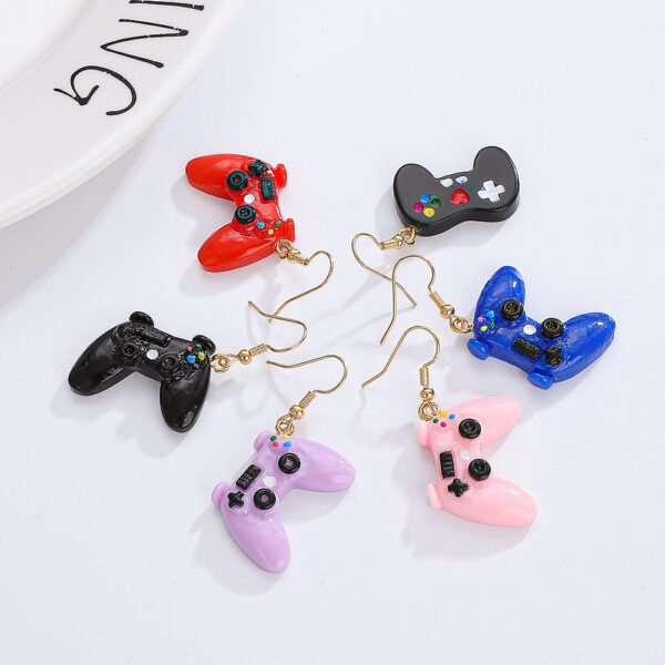 O1CN01aE04561WVhSHgkxZl_3379762794-0-cib Wholesale Resin Creative Game Machine Handle Magnetic Attraction Pendant Necklace