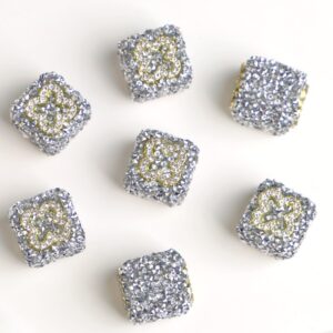 White diamond four-leaf clover cube