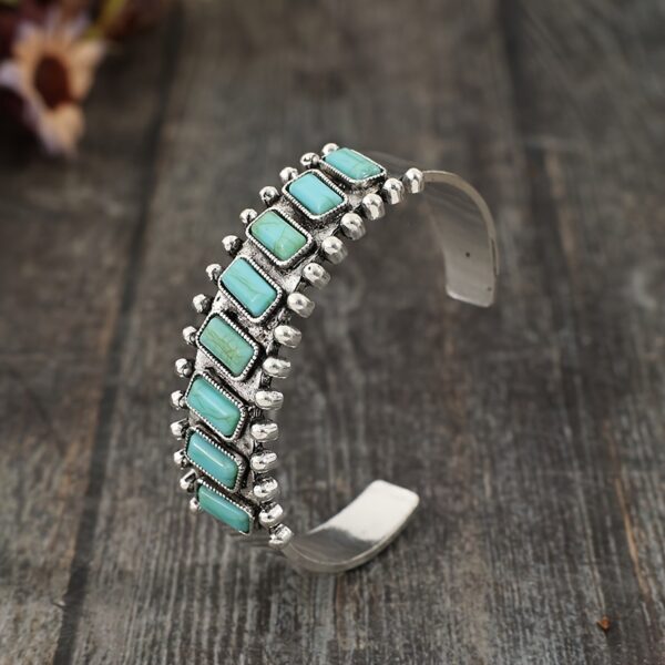O1CN01aUauuZ1qyMi9hlx7t_2206372095564-0-cib Wholesale Bohemian Natural Turquoise Open Retro Pattern Bracelet