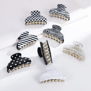 Wholesale Black & White Printed Acrylic Hair Clips
