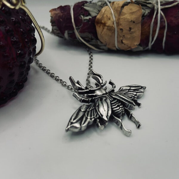 Wholesale Vintage Creative Beetle Insect Pendant Necklace