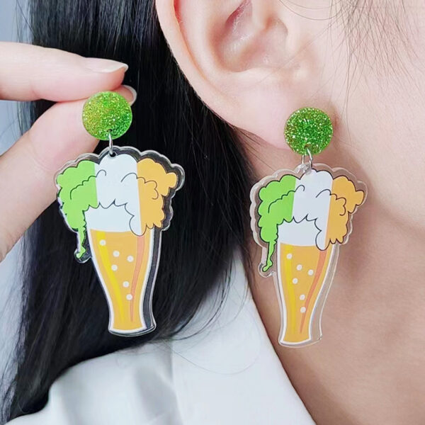 O1CN01ats1km1T3M7hMoQBy_2677772326-0-cib Wholesale St. Patrick's Day Rainbow Beer Acrylic Earrings
