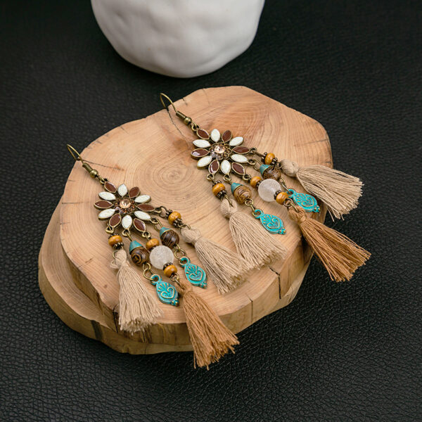 O1CN01ayeHrr1onFhBj9RCT_2059265269-0-cib Wholesale Boho Tassel Flowers Alloy Earrings