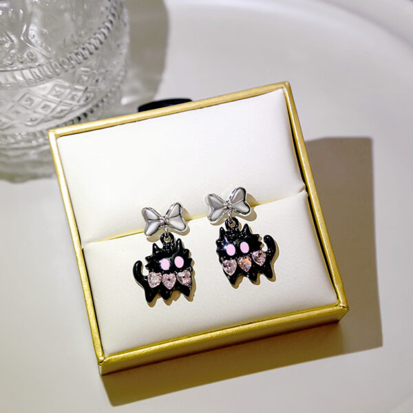 Wholesale Purple Gentleman Cat Black Diamond Earrings