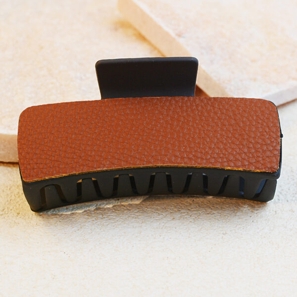 O1CN01bMfs552HKyApaxXZs_3294559133-0-cib Wholesale Solid Color Leather Hairpin Shark Clip