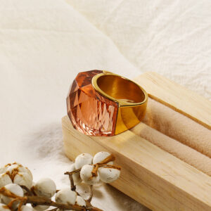 Golden Champagne Gem / No. 8