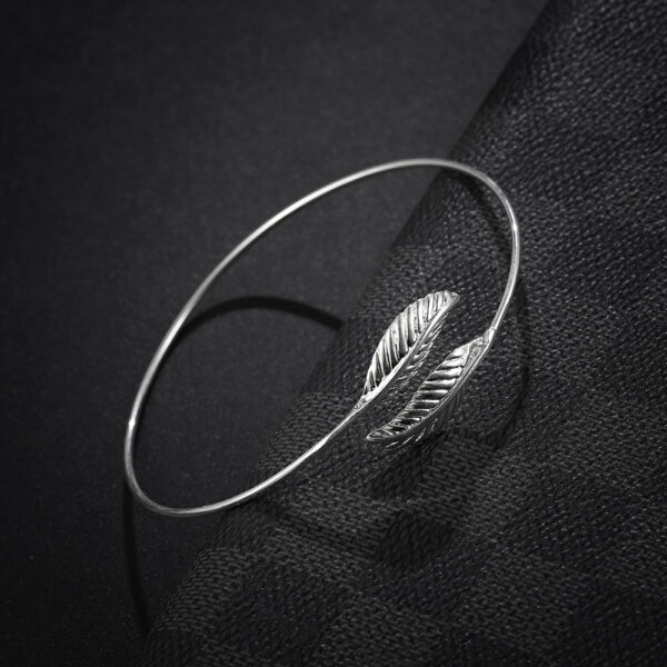 Wholesale Silver Plated Leaf Feather Copper Bracelet