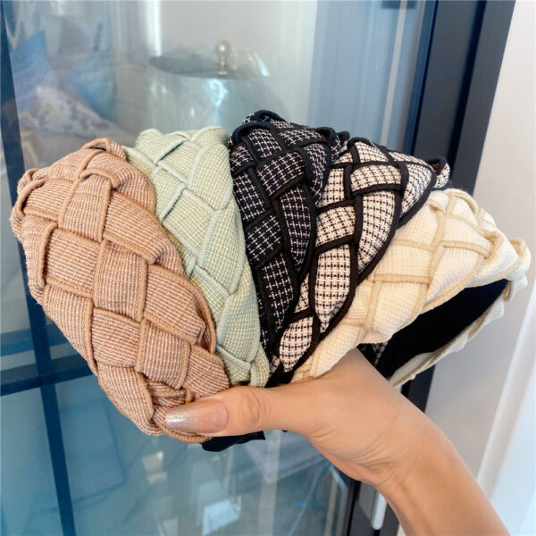 O1CN01bxzPx01Qp2W6ZwENH_936802024-0-cib Wholesale Autumn and Winter High Skull Wide Edge Braided Houndstooth Headband