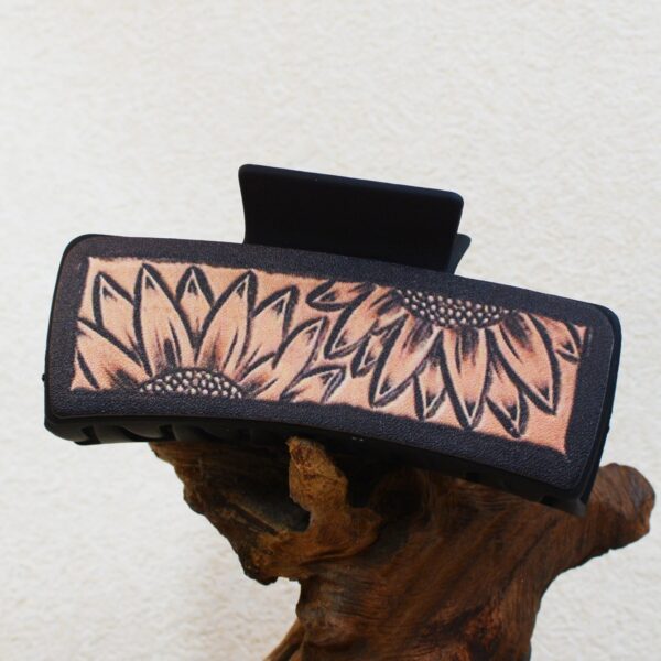 O1CN01byQ3Lp2HKyDKu5Gxw_3294559133-0-cib Wholesale Western Style Sunflower Hair Clip Shark Clip