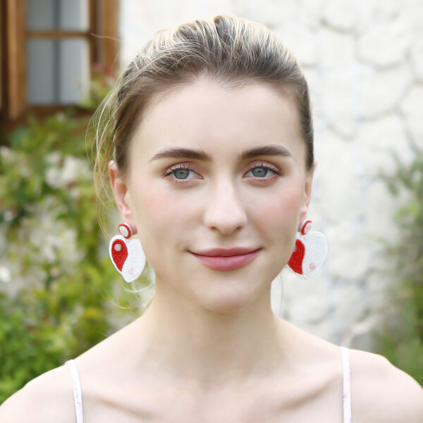 Wholesale Luxury Sense Love Bead Earrings