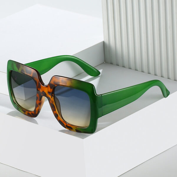 Wholesale PC Minimalist Box Color Blocking Sunglasses