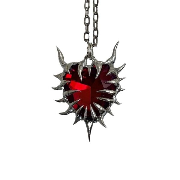 O1CN01cH9tbo1Vp6hfMMCCi_2215648452701-0-cib Wholesale Heart of Thorns Dark Gothic Hip Hop Necklace