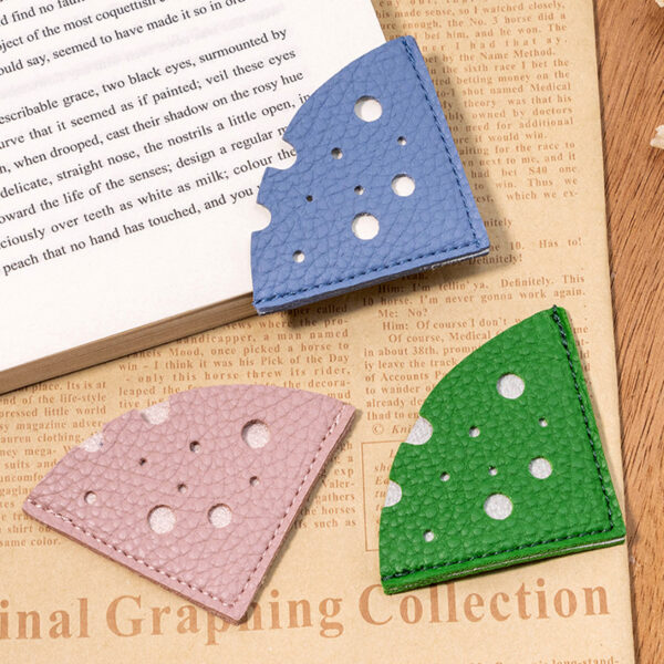O1CN01cJZVo41nw7kqsgGC3_2209232295153-0-cib Wholesale Cheese Leather Bookmarks