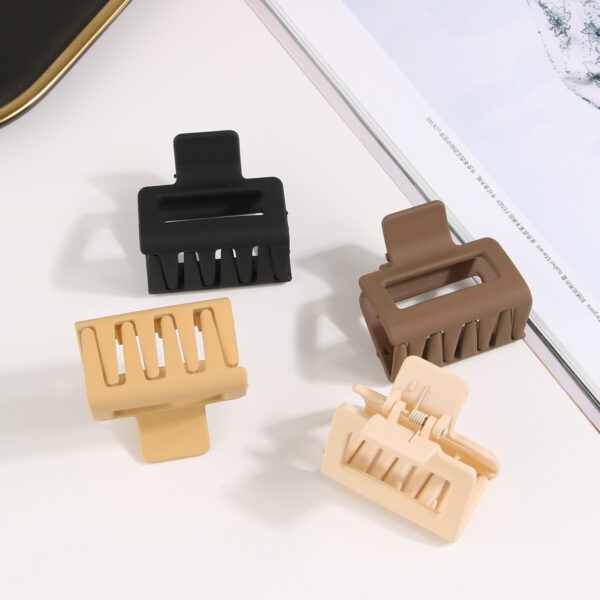 Wholesale 5CM Square Frosted Resin Hair Clips