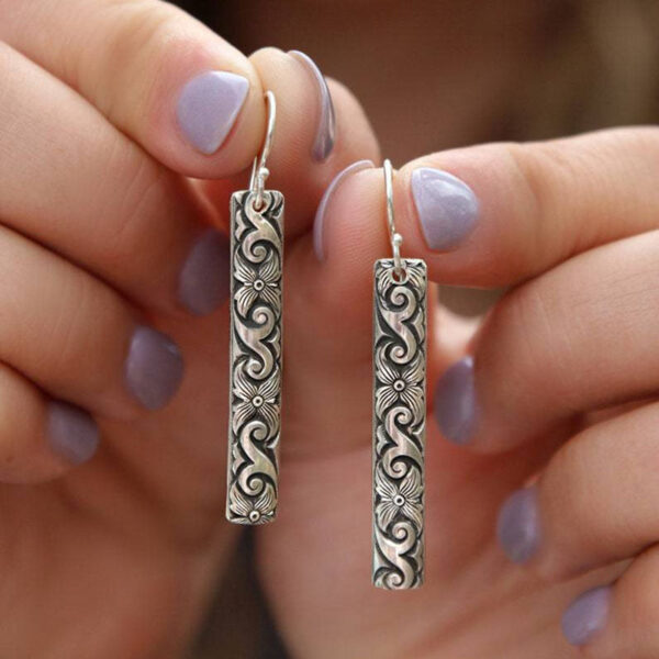 Wholesale Geometric Pattern Alloy Earrings