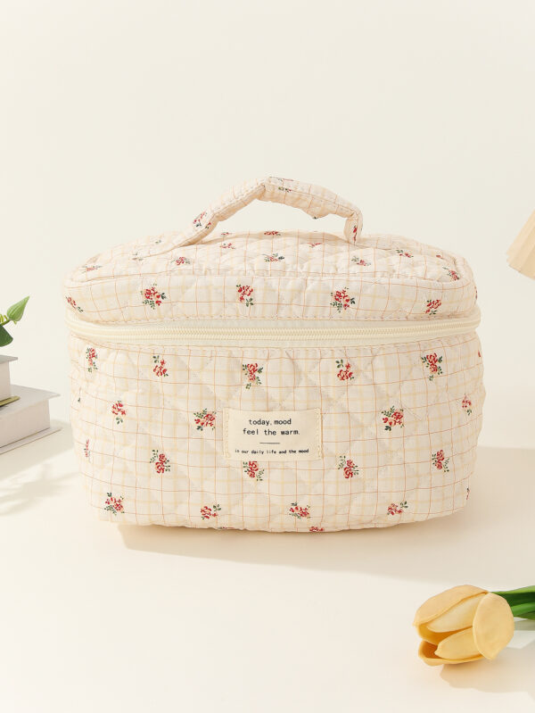 O1CN01cSWrXK1dv4kb492TF_950973797-0-cib-4 Wholesale Portable Large Capacity Small Floral Storage Portable Quilted Cotton Cosmetic Bag
