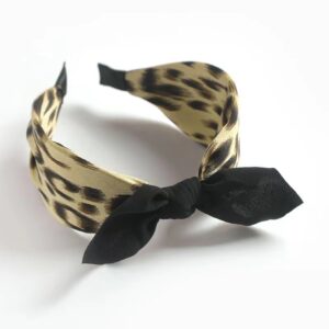 Khaki leopard bow
