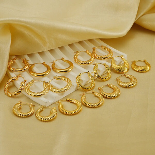 Wholesale titanium steel geometric 18K gold-plated earrings