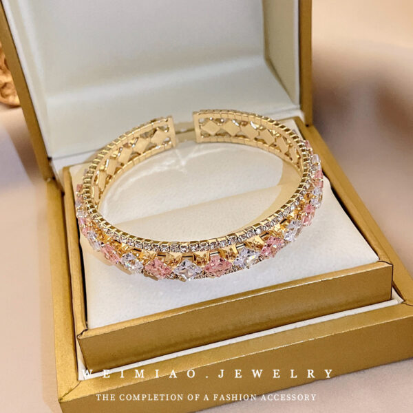 Wholesale Diamond Studded Zircon Alloy Bracelet