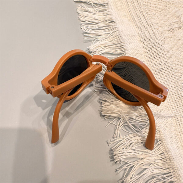 O1CN01cfTTUf1ZEhczbyTc4_2211356663163-0-cib Wholesale New Foldable Children's Round Anti-UV PC Sunglasses