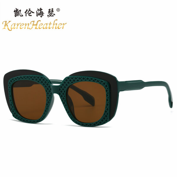 O1CN01ciVS4H26ph0BSACl3_2923107711-0-cib Wholesale Fashion Square Frame Plastic Sunglasses