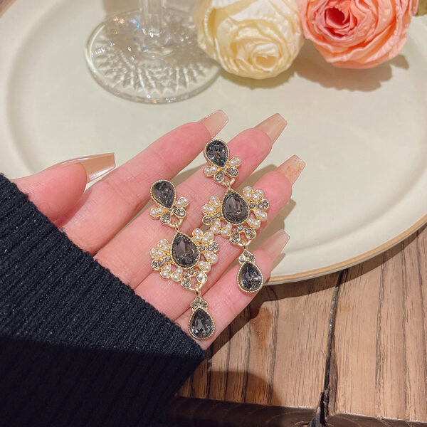 O1CN01cnATl62Ktj0Kcoeq0_2580729615-0-cib Wholesale Baroque Vintage Pearls Alloy Earrings