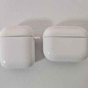 White (no packaging) / airpods pro2 (with hanging ears)