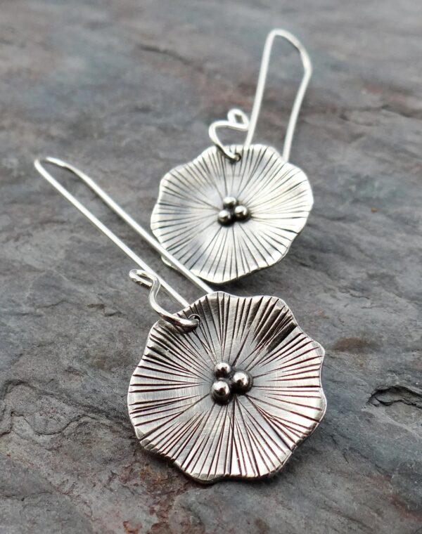 Wholesale Vintage Lotus Leaf Ethnic Alloy Earrings