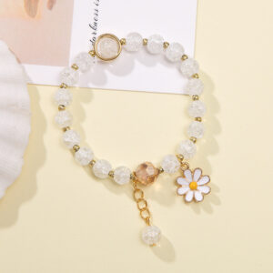 White burst bead [A small Daisy bracelet]]