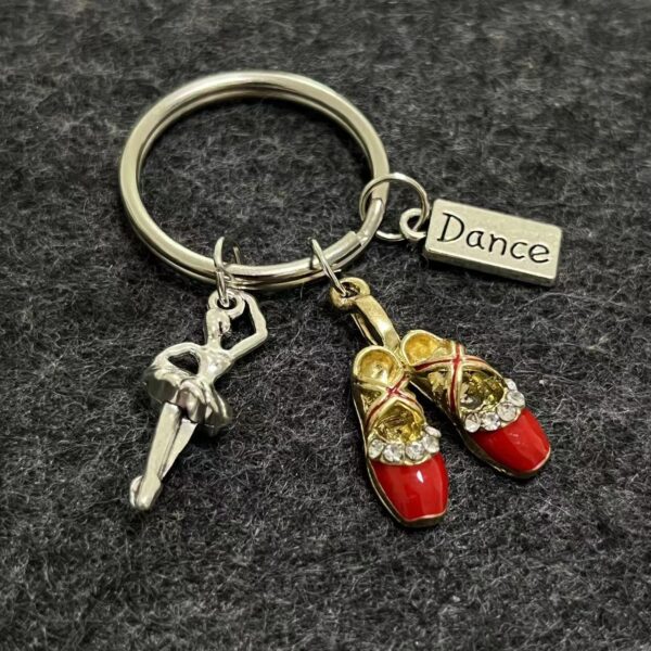 Wholesale Dance Beautiful Dancing Shoes Ballet Dancer Keychain