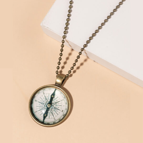 Wholesale Vintage Compass Time Gemstone Alloy Necklace