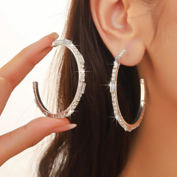 Wholesale C-shaped Diamond Earrings