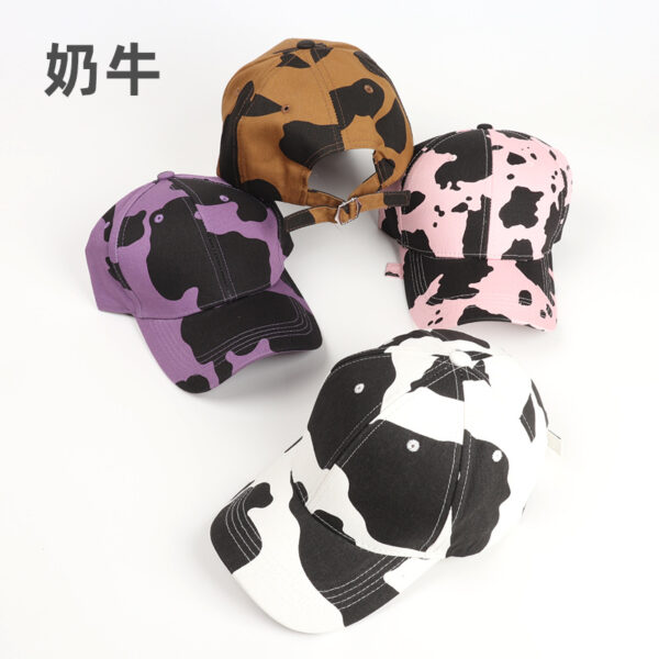 Wholesale Cotton Printed Cartoon Cow Curved Brim Baseball Caps