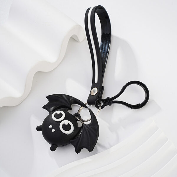 Wholesale Metal Ring Halloween Cartoon Bat Keychain