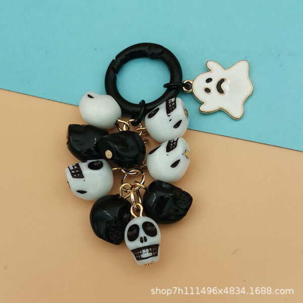 Wholesale Ghost Head Pumpkin Mummy Ghost Cat Skull Halloween Grape Bunch Alloy Keychain