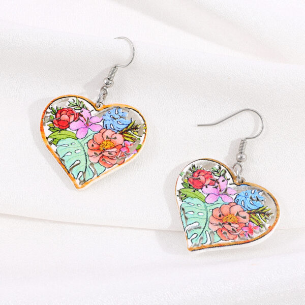 Wholesale Hollow Vintage Wood Flower Heart Shaped Earrings