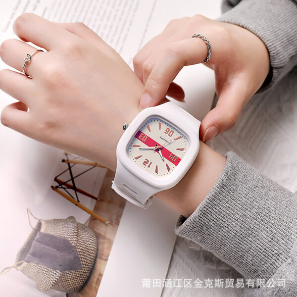 O1CN01ewjgAX1b3pK5esTdh_2211760373410-0-cib Wholesale Silicone Square Watch