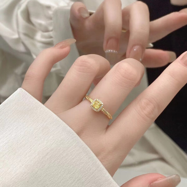 O1CN01f1pHFE1Wow9eoPT8A_2905482836-0-cib Wholesale 18k Gold Plated Yellow Diamond Small Sugar Cube Colored Treasure Ring