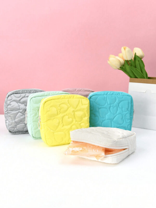 O1CN01f6zcXU2CavuhcDnMb_2217126688491-0-cib Wholesale Candy PU Storage Bag