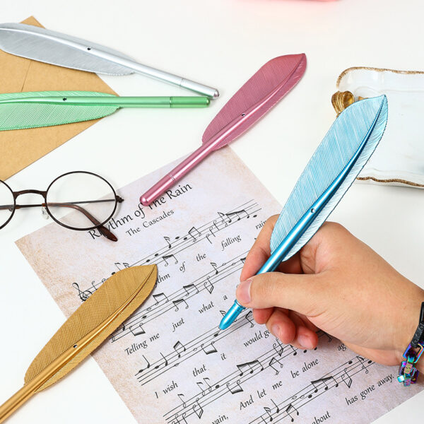 Wholesale Plastic Feather Ballpoint Pens