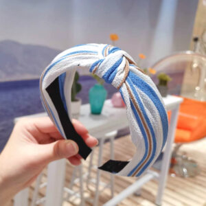 "Stripe" White Light Blue