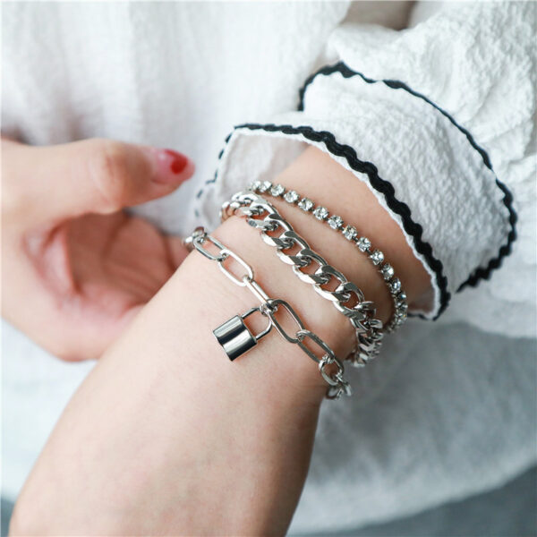 O1CN01feS4er1zSbdwKjPvQ_2212597886713-0-cib Wholesale Punk Style Women's Alloy Bracelets