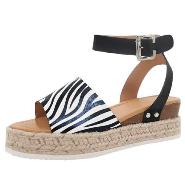 O1CN01fzvwK61Bs2lKinEee_0-0-cib Wholesale Sponge Cake Thick Bottomed Buckle Flat Bottomed Rubber Sandals