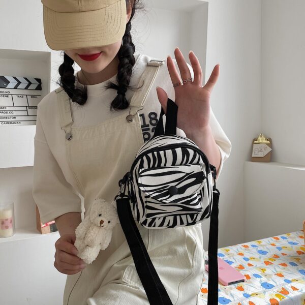 O1CN01g4Kip61T2R88vYRrl_2209219222324-0-cib Wholesale Cow Pattern Mobile Phone Bag Crossbody Canvas Bag