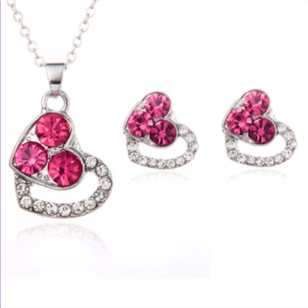 Wholesale Necklace Set Colorful Diamond Heart Shape Female Pendant Alloy Earrings