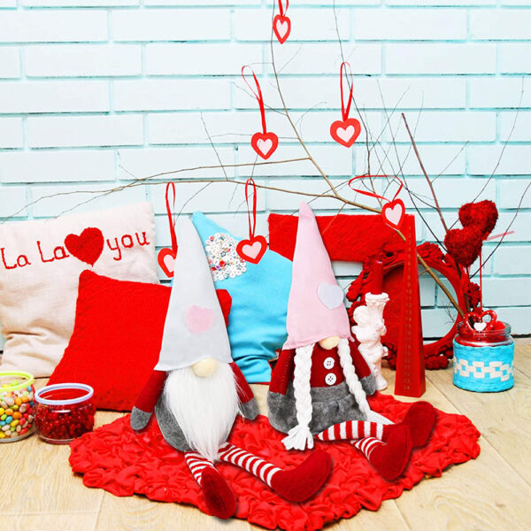 Wholesale Valentine's Day non-woven bouquet doll ornaments